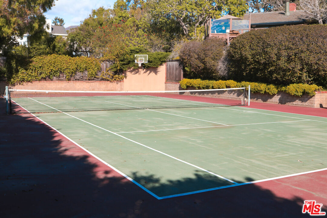 30360 Morning View Drive Malibu, CA 90265 - Photo 5 of 8