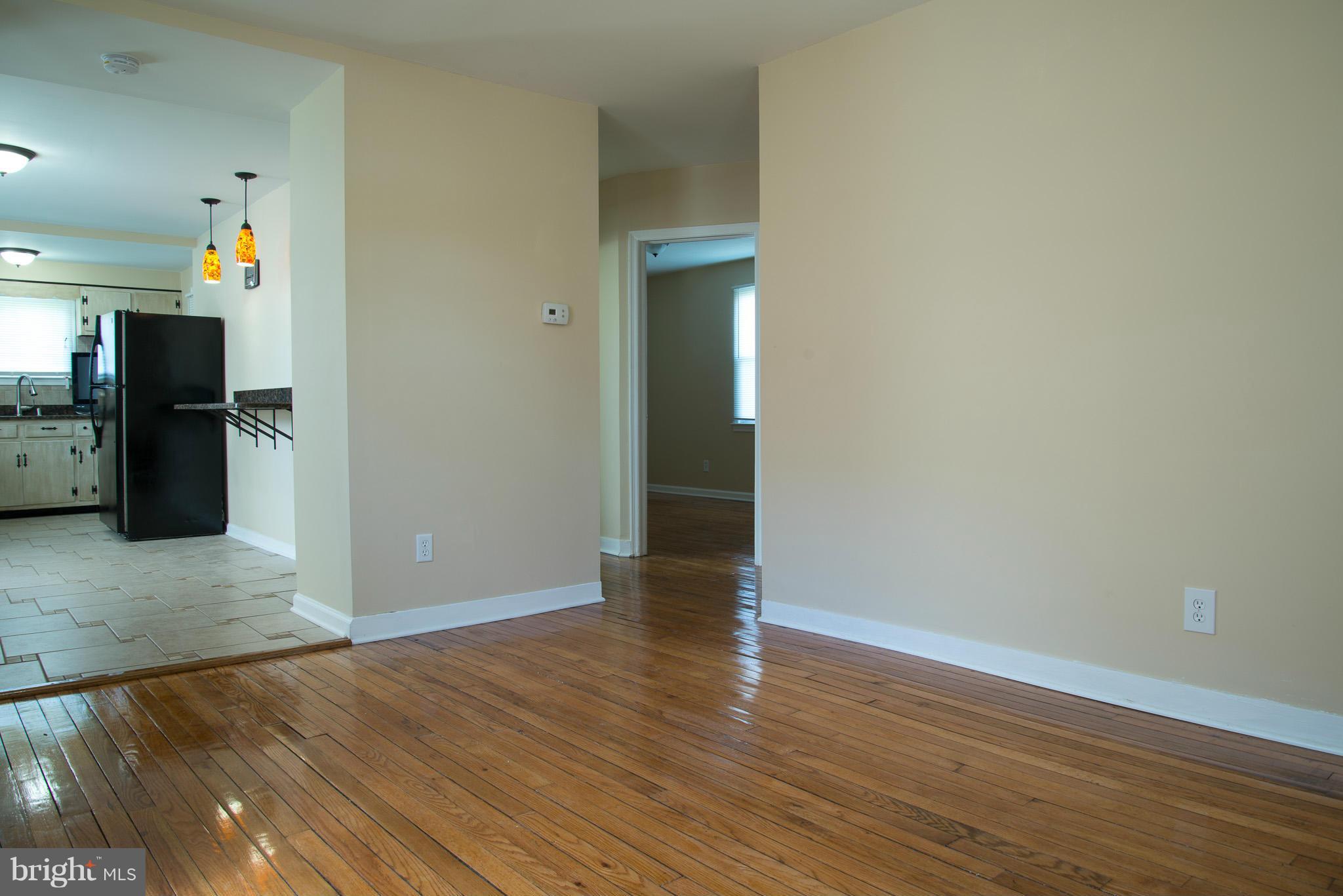 1313 North Point Road Dundalk, MD 21222 - Photo 7 of 14 Interior (General)