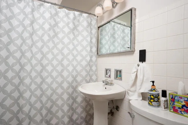 $399,900 | 621 North Forest Avenue, Mount Prospect, IL 60056