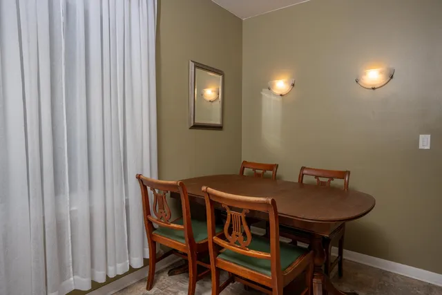 $399,900 | 621 North Forest Avenue, Mount Prospect, IL 60056