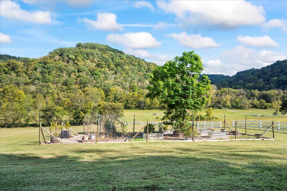 7478 River Rd Pike Nashville, TN 37209 - Photo 10 of 58