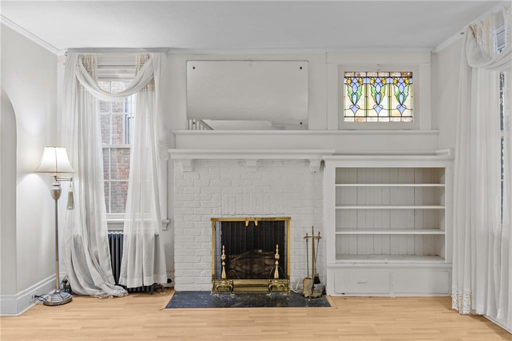 3977 Brandon Road Pittsburgh, PA 15212 - Photo 6 of 29 Gallery Image 6