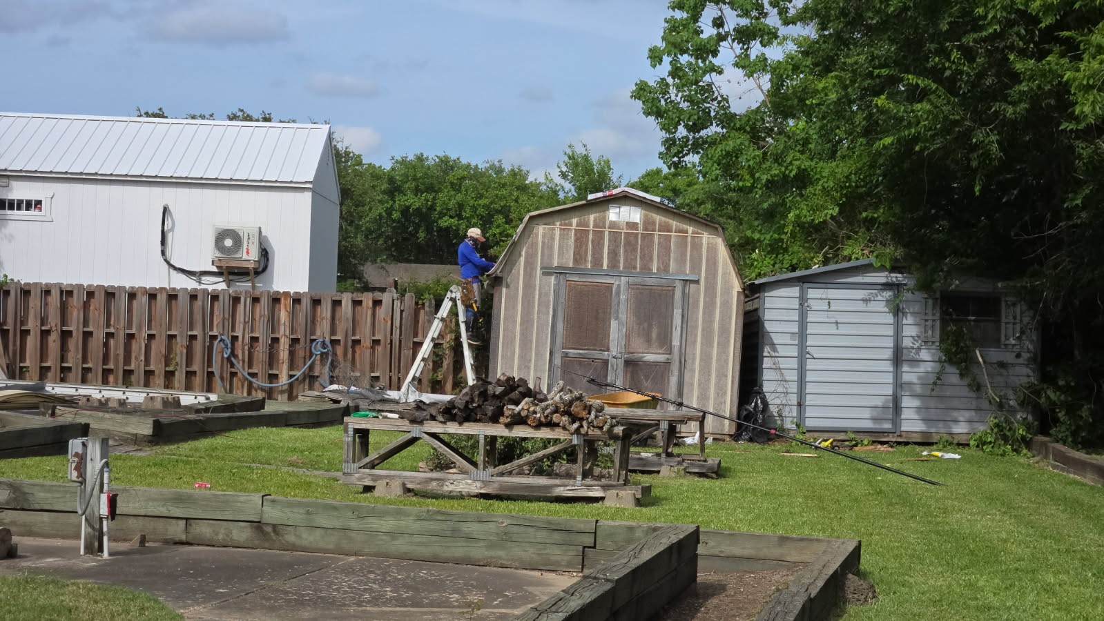 5023 Quail West Road Alvin, TX 77511 - Photo 5 of 22 Plenty of storage spaces