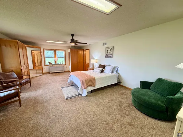 $375,000 | 1777 Road B5 Emporia Ks 66801, Emporia, KS 66801