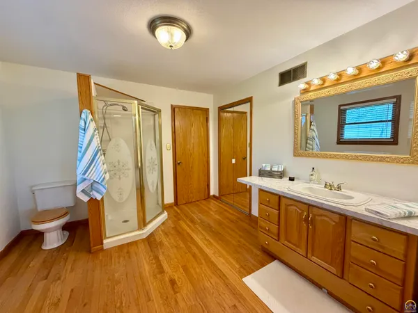 $375,000 | 1777 Road B5 Emporia Ks 66801, Emporia, KS 66801