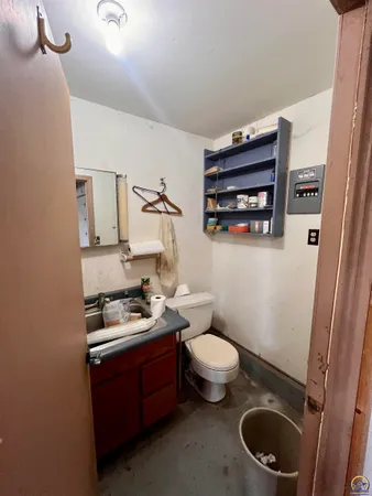 $375,000 | 1777 Road B5 Emporia Ks 66801, Emporia, KS 66801
