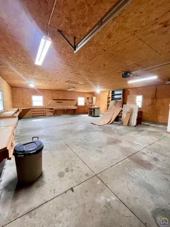 $375,000 | 1777 Road B5 Emporia Ks 66801, Emporia, KS 66801