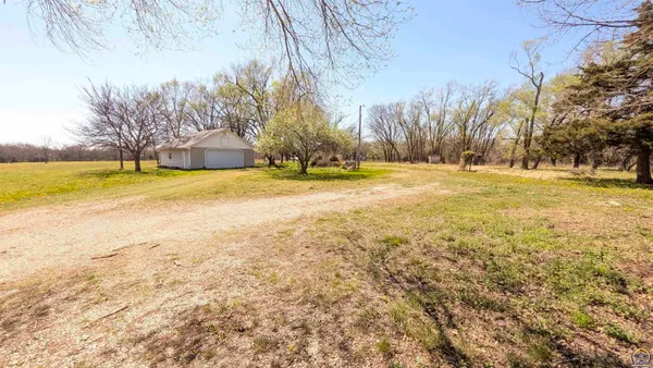 $375,000 | 1777 Road B5 Emporia Ks 66801, Emporia, KS 66801
