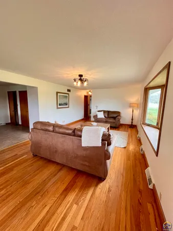 $375,000 | 1777 Road B5 Emporia Ks 66801, Emporia, KS 66801