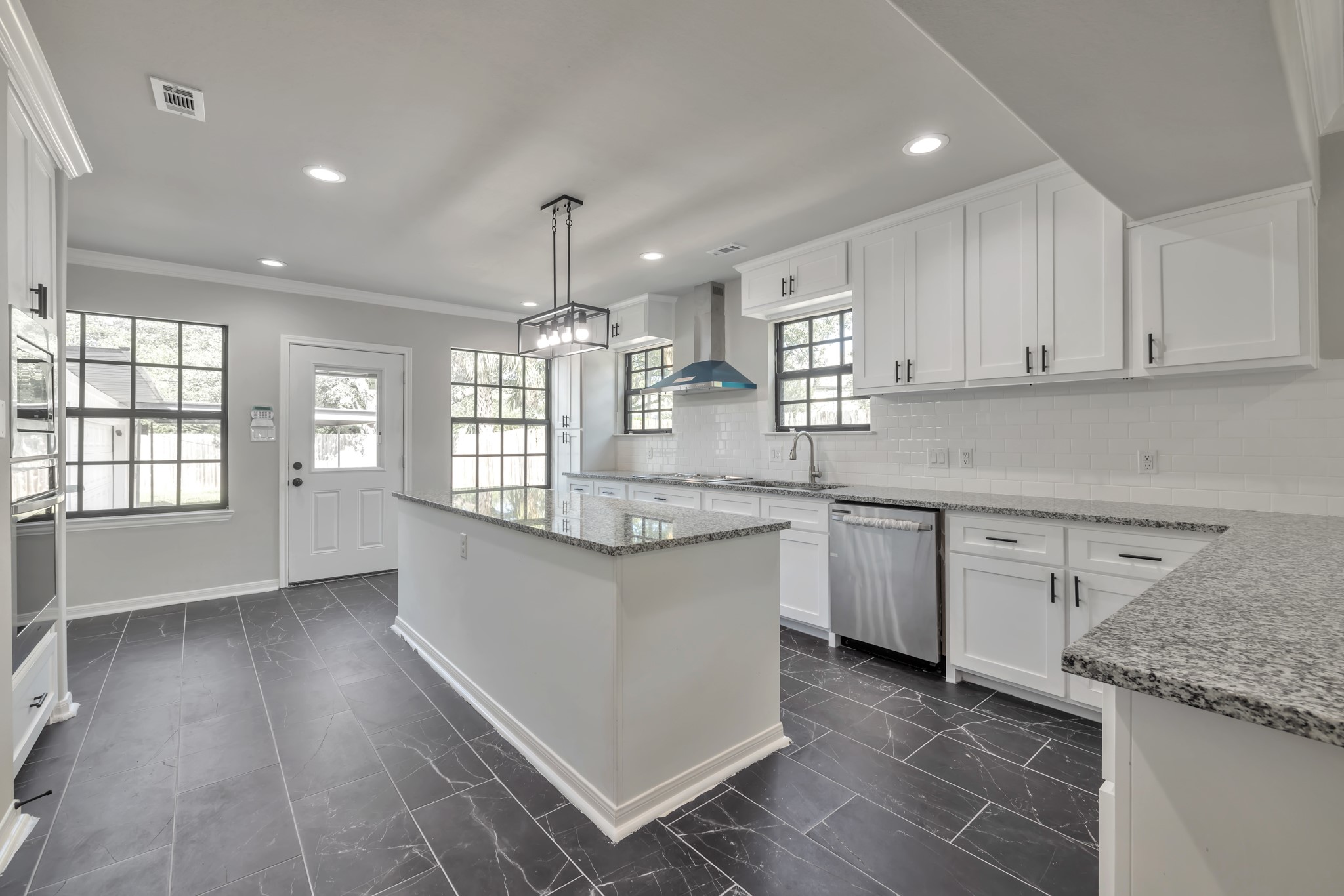 7312 Main Street Houston, TX 77030 - Photo 2 of 26