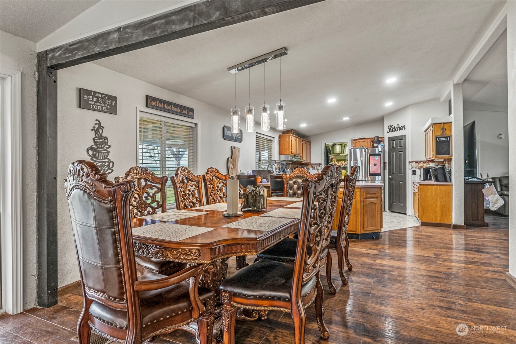 144 Shiloh Road Winlock, WA 98596 - Photo 19 of 37 a view of a dining room with furniture