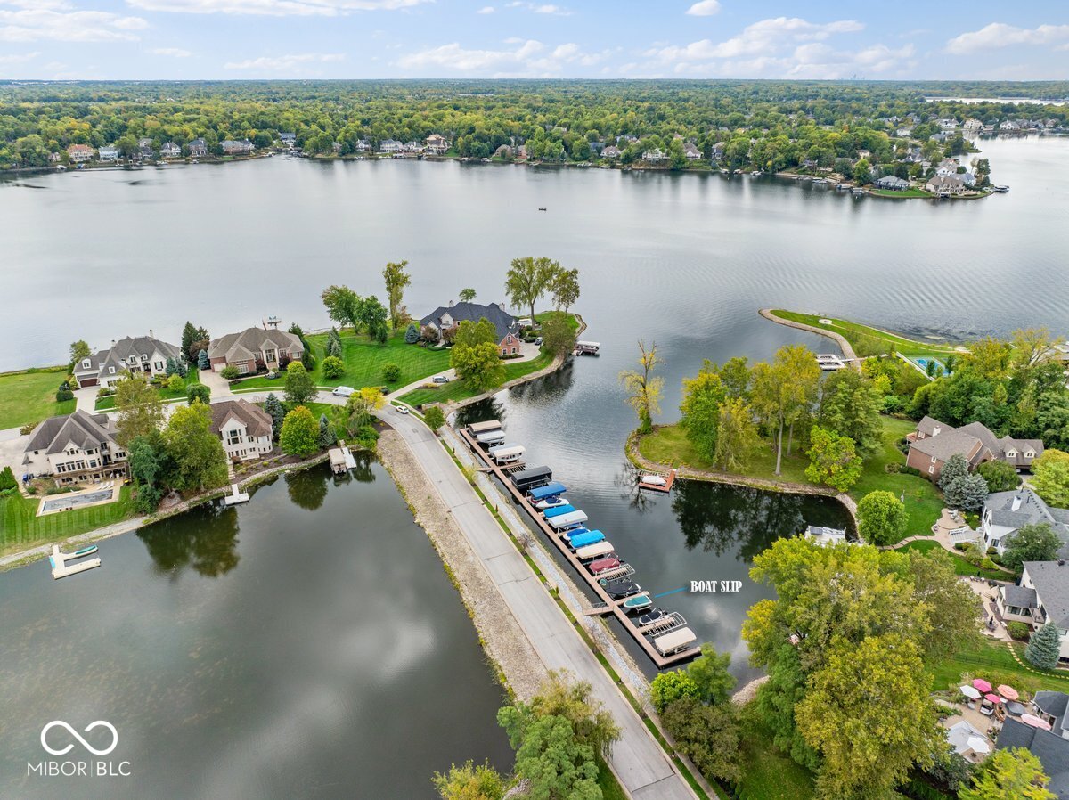 12304 Ridgeside Road Indianapolis, IN 46256 - Photo 7 of 78