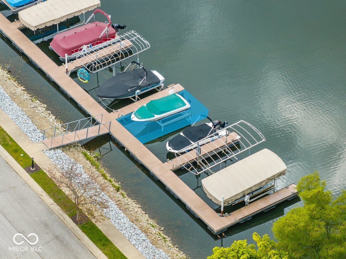 12304 Ridgeside Road Indianapolis, IN 46256 - Photo 8 of 78