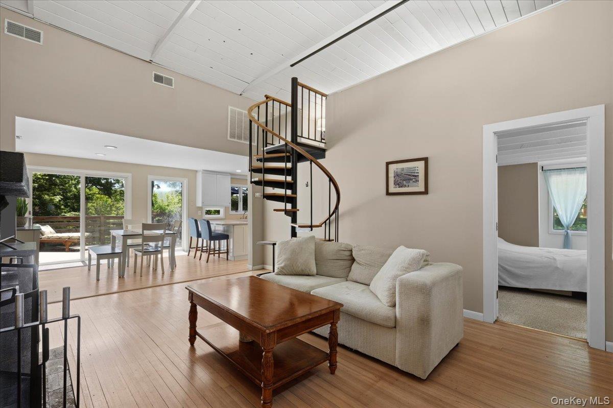 235 Boone Road Yorktown Heights, NY 10598 - Photo 9 of 35