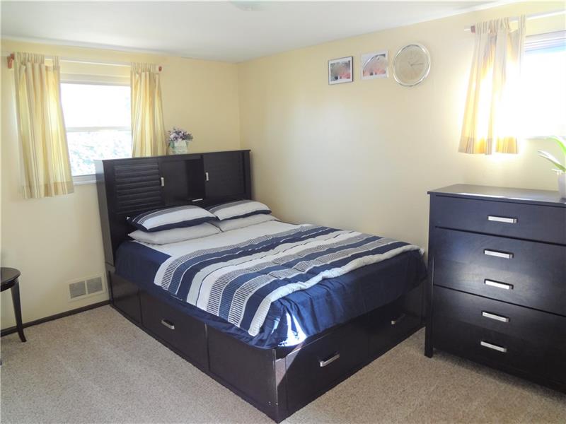 768 Greenlee Road Pittsburgh, PA 15227 - Photo 13 of 23 Gallery Image 13