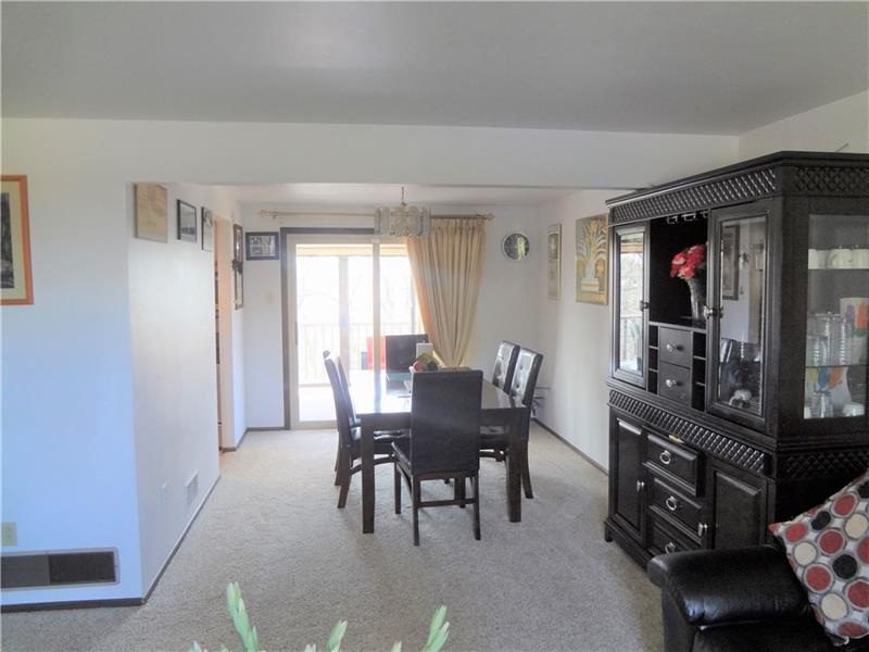 768 Greenlee Road Pittsburgh, PA 15227 - Photo 8 of 23 Gallery Image 8