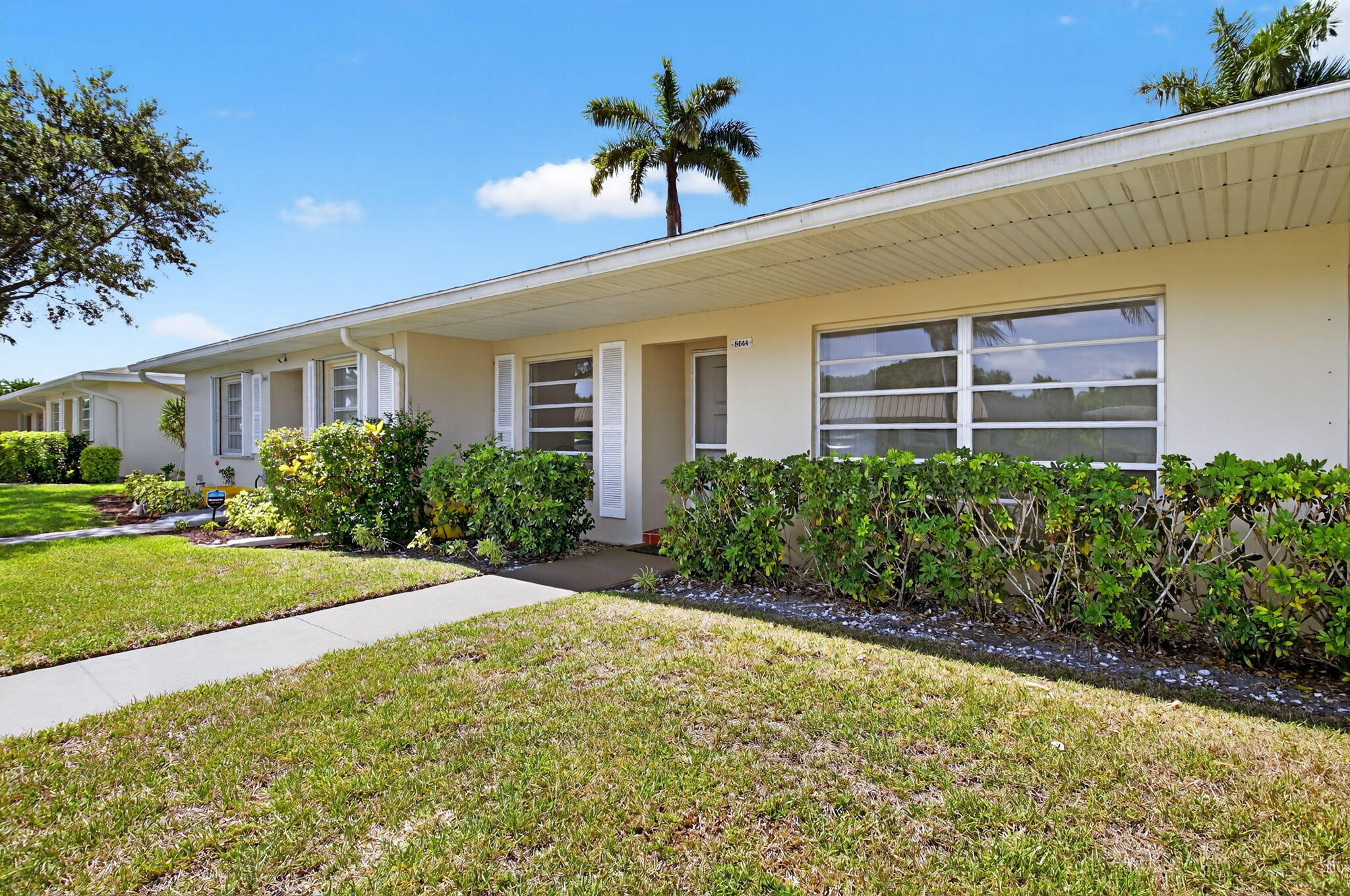 8644 Boca Drive Boca Raton, FL 33433 - Photo 3 of 46 3-web-or-mls-DSC_5769
