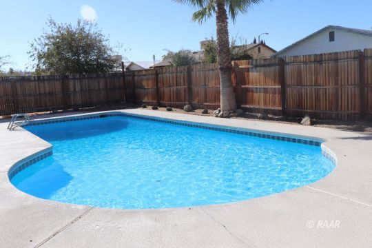 319 South Margalo Street Ridgecrest, CA 93555 - Photo 4 of 24