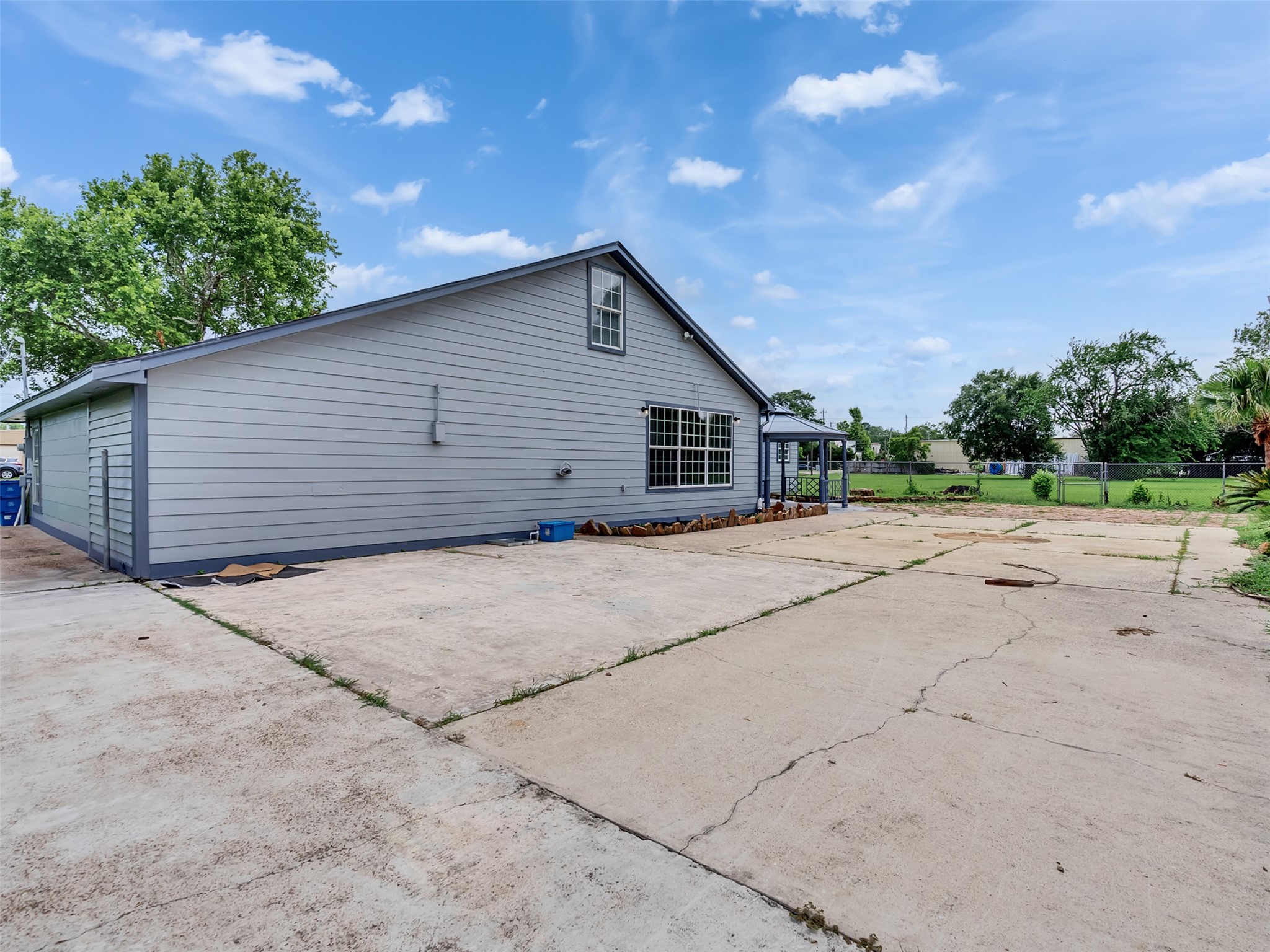 2000 Bob Smith Road Baytown, TX 77521 - Photo 25 of 40