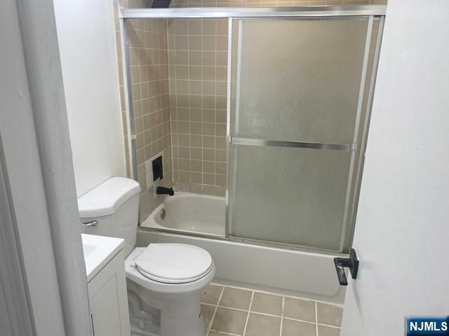 19-23 East Main Street, Unit B Ramsey, NJ 07446 - Photo 11 of 21 a bathroom with a toilet and shower