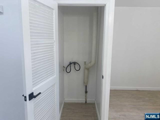 19-23 East Main Street, Unit B Ramsey, NJ 07446 - Photo 10 of 21 a view of a livingroom