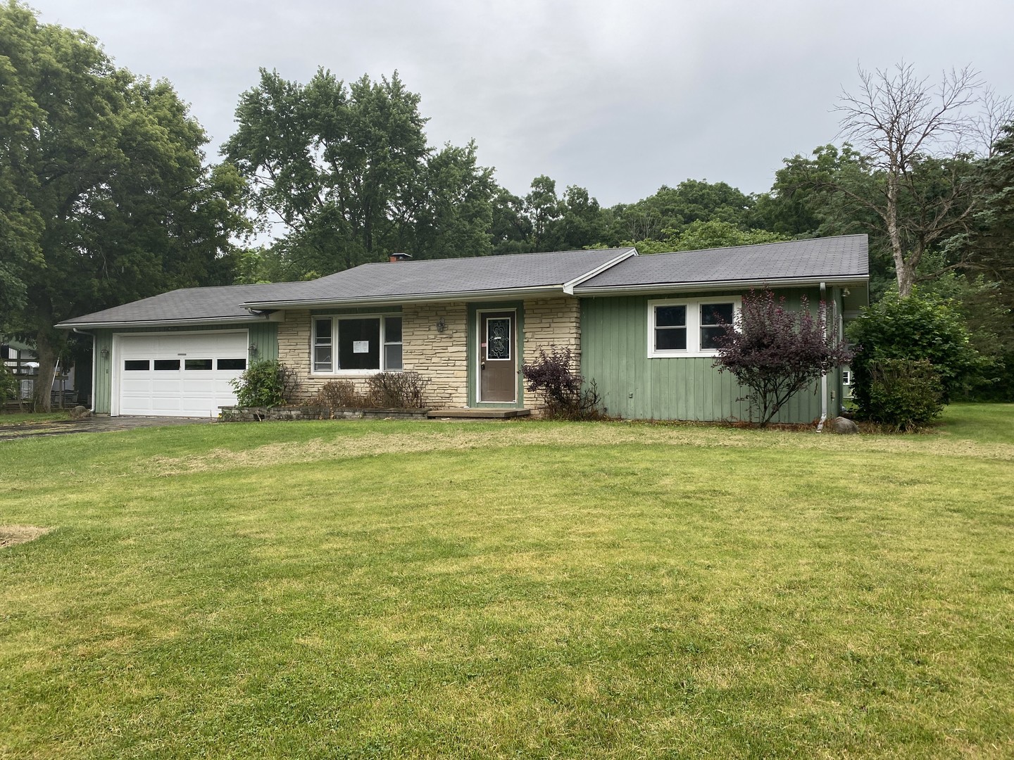 28308 Lukens Road Sycamore, IL 60178 - Photo 1 of 13