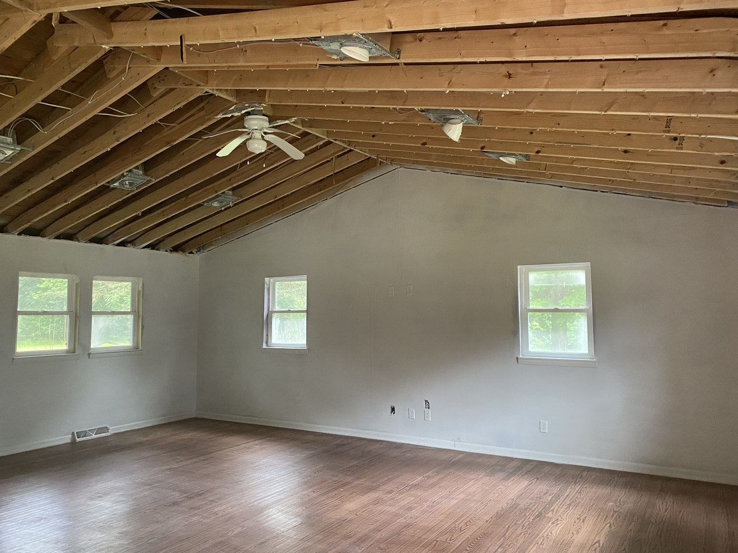 28308 Lukens Road Sycamore, IL 60178 - Photo 3 of 13