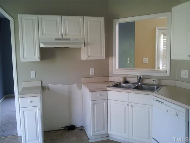 2616 Alabaster Court Raleigh, NC 27610 - Photo 4 of 7