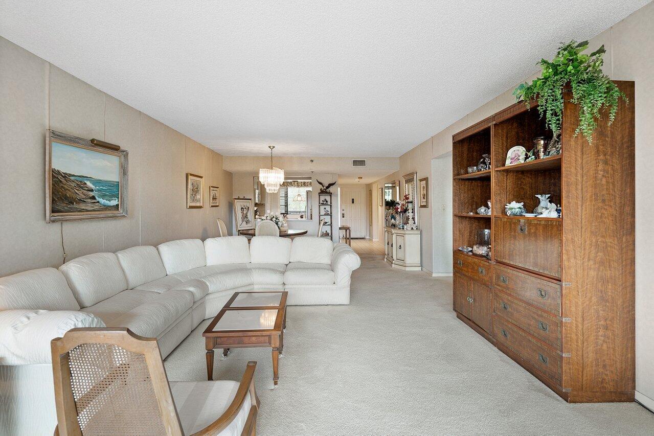 6420 Boca Del Mar Drive, Unit 207 Boca Raton, FL 33433 - Photo 11 of 36 Towards kitchen