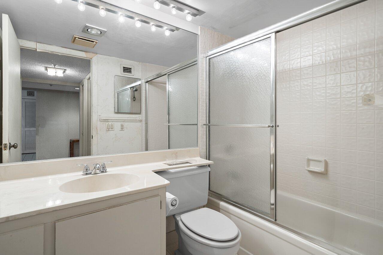 6420 Boca Del Mar Drive, Unit 207 Boca Raton, FL 33433 - Photo 18 of 36 Bath 2