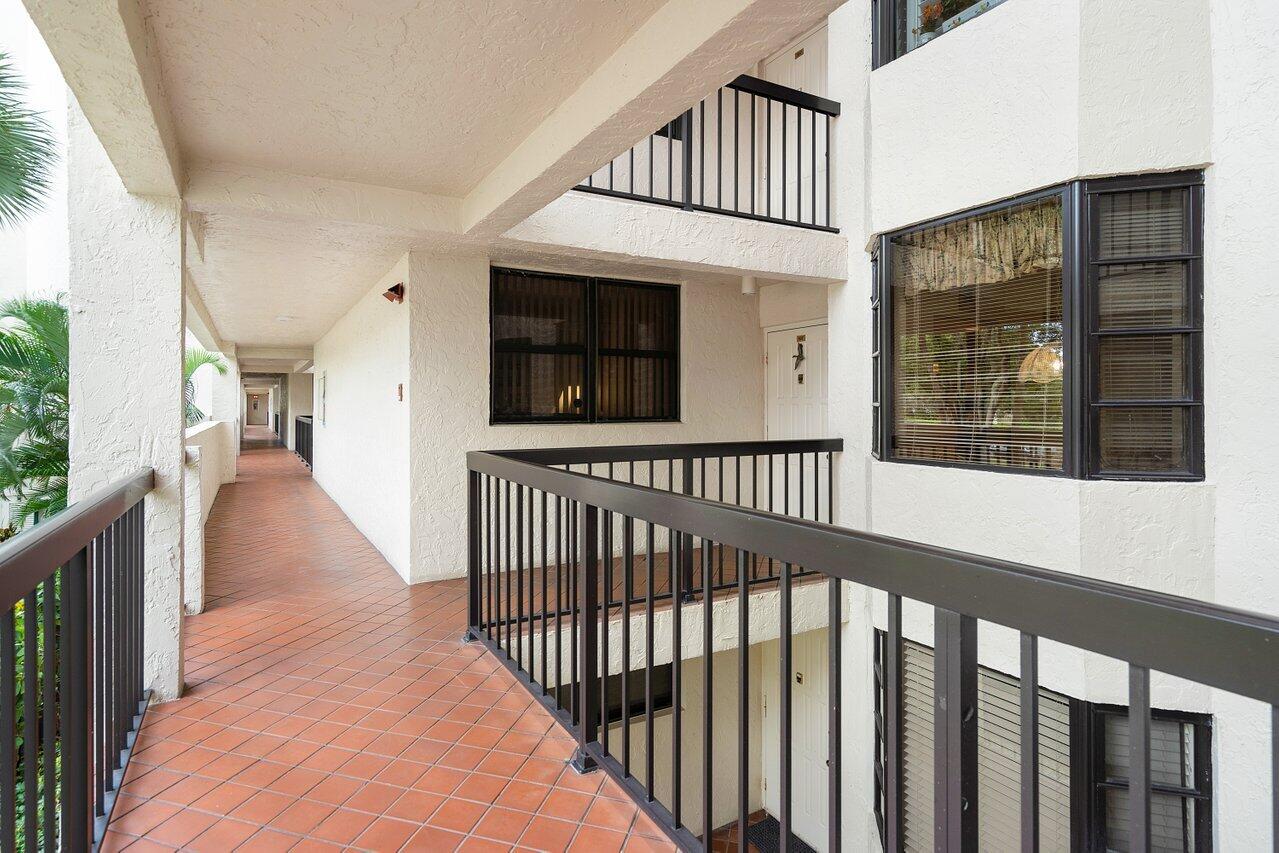 6420 Boca Del Mar Drive, Unit 207 Boca Raton, FL 33433 - Photo 21 of 36 Walkway