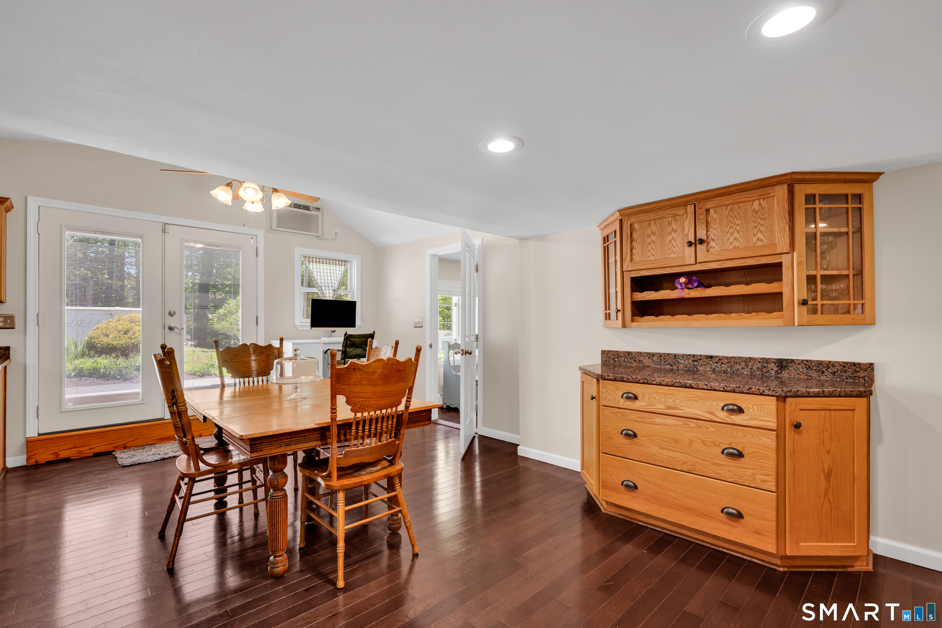 168 Miller Road Bethany, CT 06524 - Photo 6 of 17