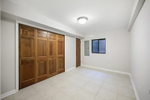 $1,650,000 | 2036 Valley Lo Lane, Glenview, IL 60025