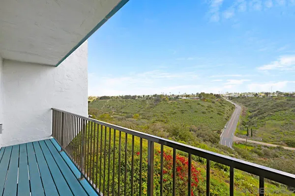 $3,200 | 3065 Cowley Way, Unit 46, San Diego, CA 92117