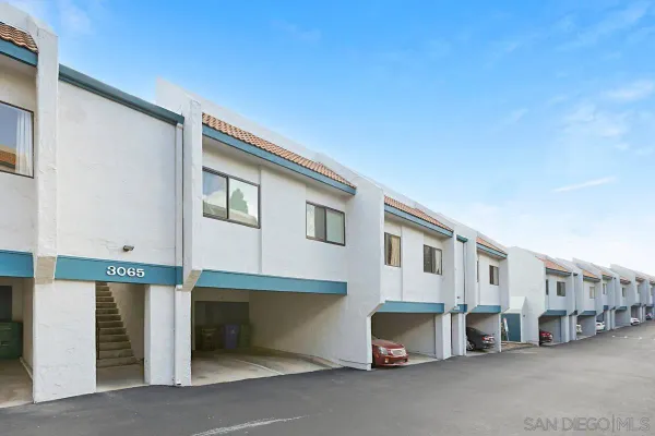 $3,200 | 3065 Cowley Way, Unit 46, San Diego, CA 92117