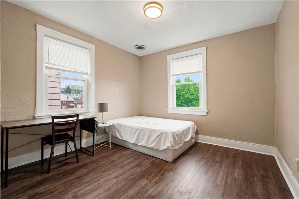 129 Burrows Street Pittsburgh, PA 15213 - Photo 14 of 29 Gallery Image 14
