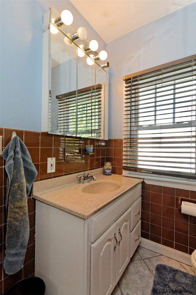 167 Eastholm Road Schenectady, NY 12304 - Photo 21 of 25 Photo 21