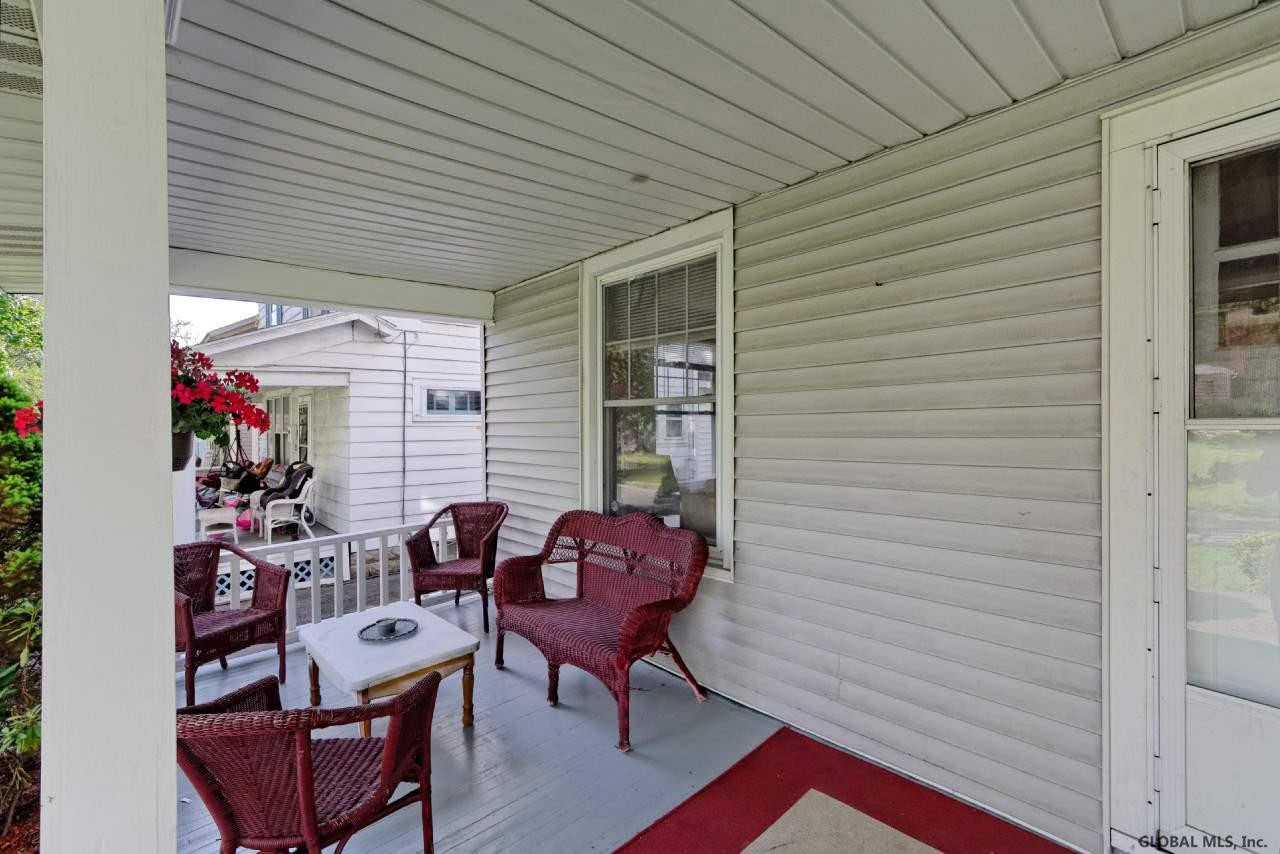 167 Eastholm Road Schenectady, NY 12304 - Photo 3 of 25 Photo 3