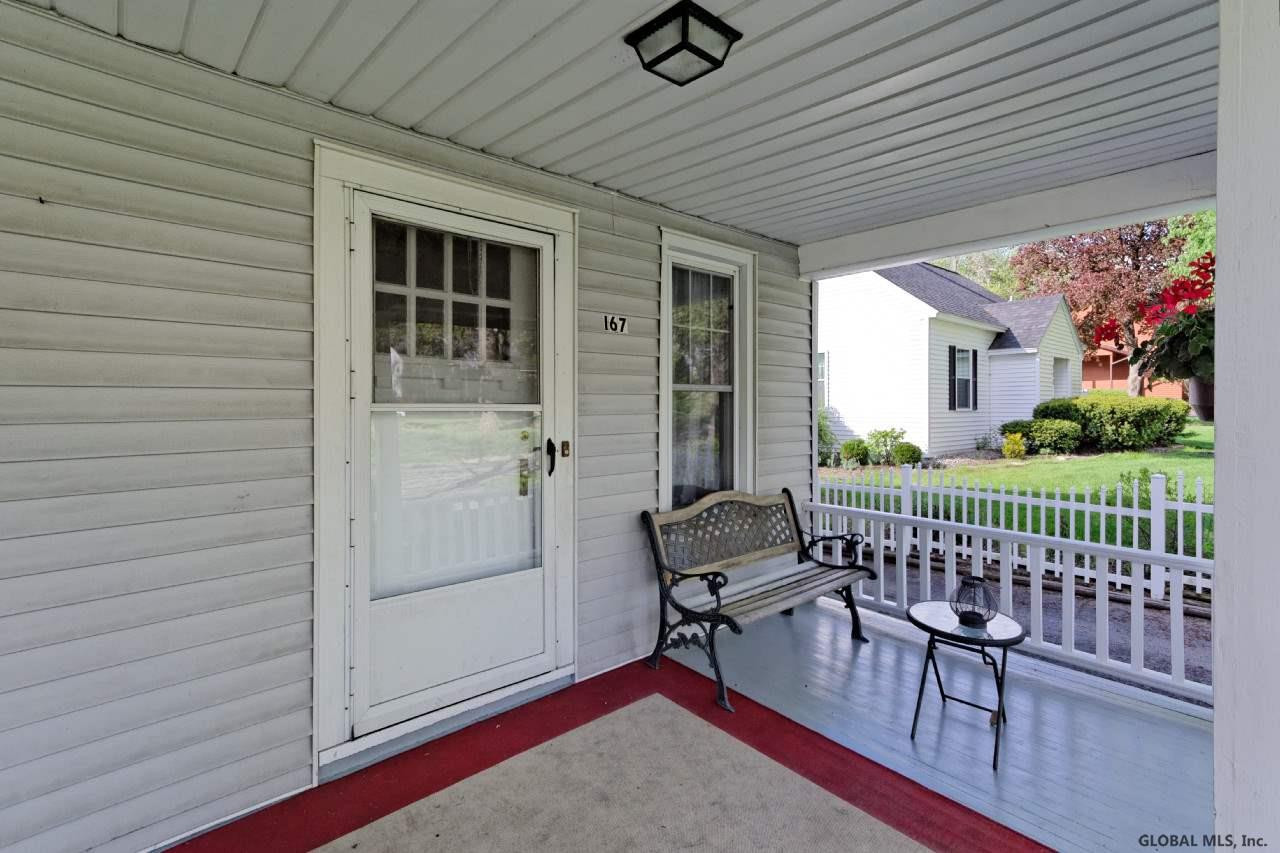 167 Eastholm Road Schenectady, NY 12304 - Photo 4 of 25 Photo 4