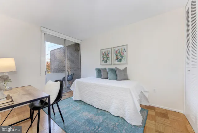 $370,000 | 395 O Street Southwest, Washington, DC 20024