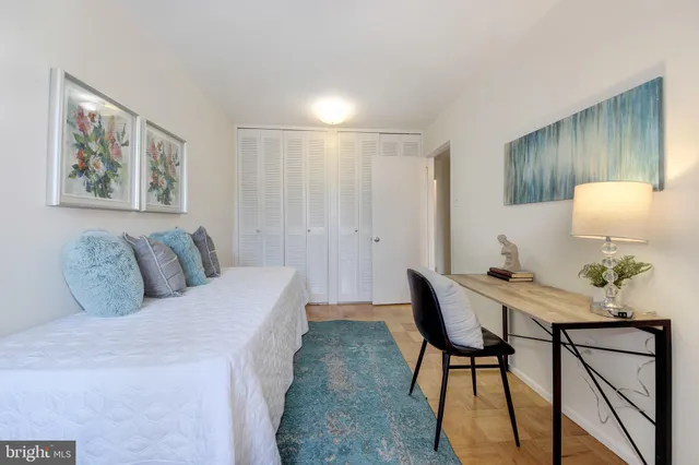 $370,000 | 395 O Street Southwest, Washington, DC 20024