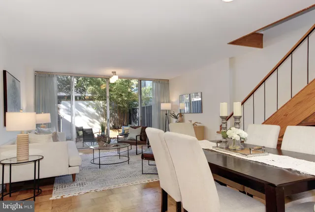 $370,000 | 395 O Street Southwest, Washington, DC 20024