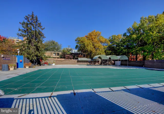 $370,000 | 395 O Street Southwest, Washington, DC 20024