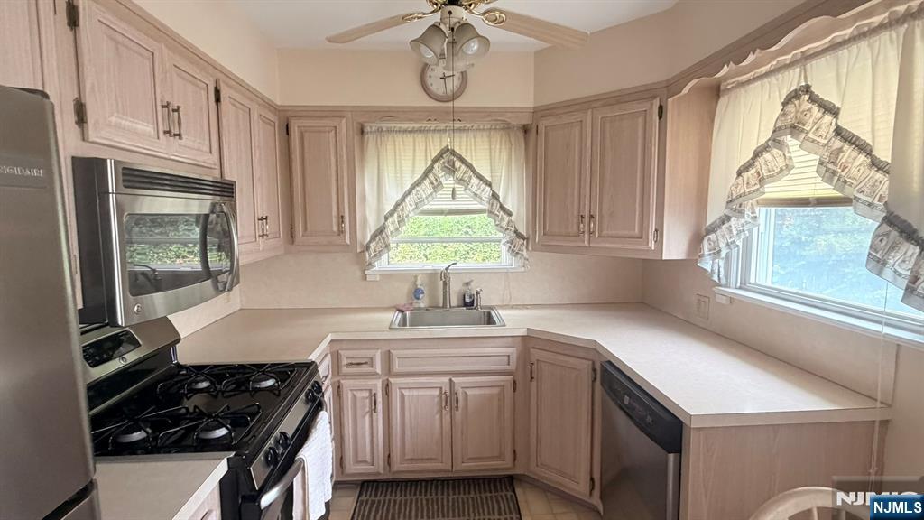 103 6th Street Wood-Ridge, NJ 07075 - Photo 2 of 30