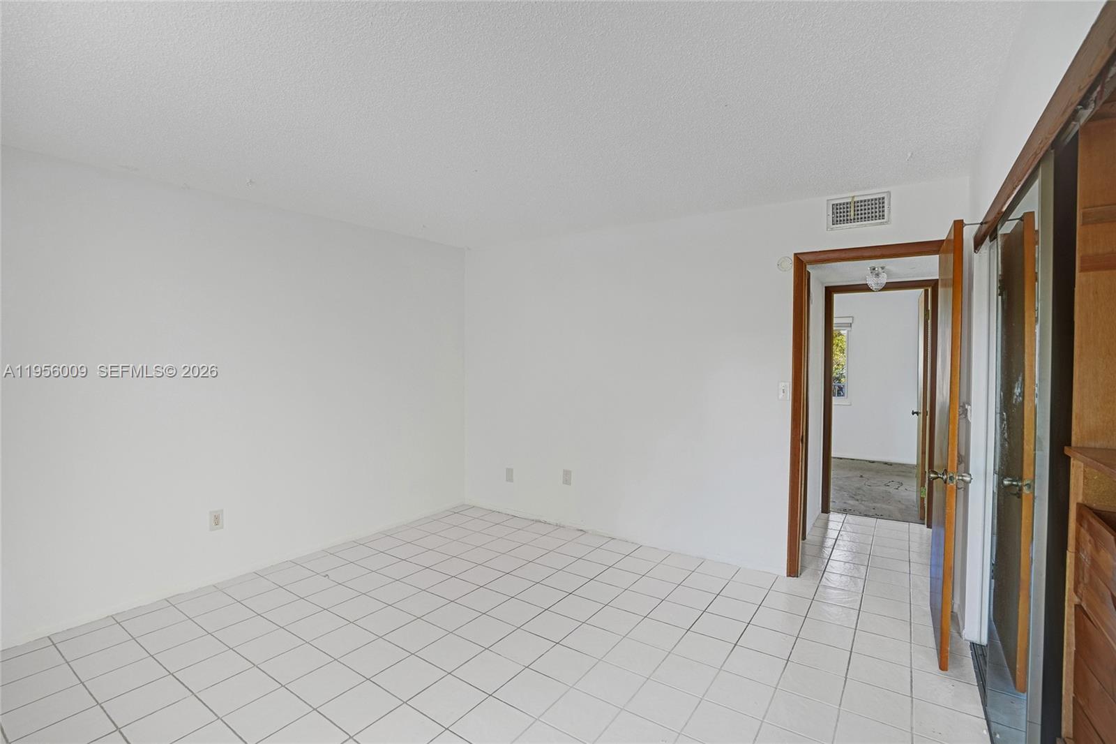 7705 Southwest 86th Street, Unit B307 Miami, FL 33143 - Photo 23 of 28