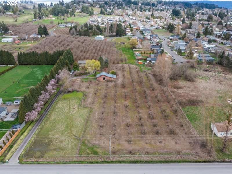 21035 Northeast Niederberger Road Dundee, OR 97115 - Photo 10 of 25 Gallery Image 10