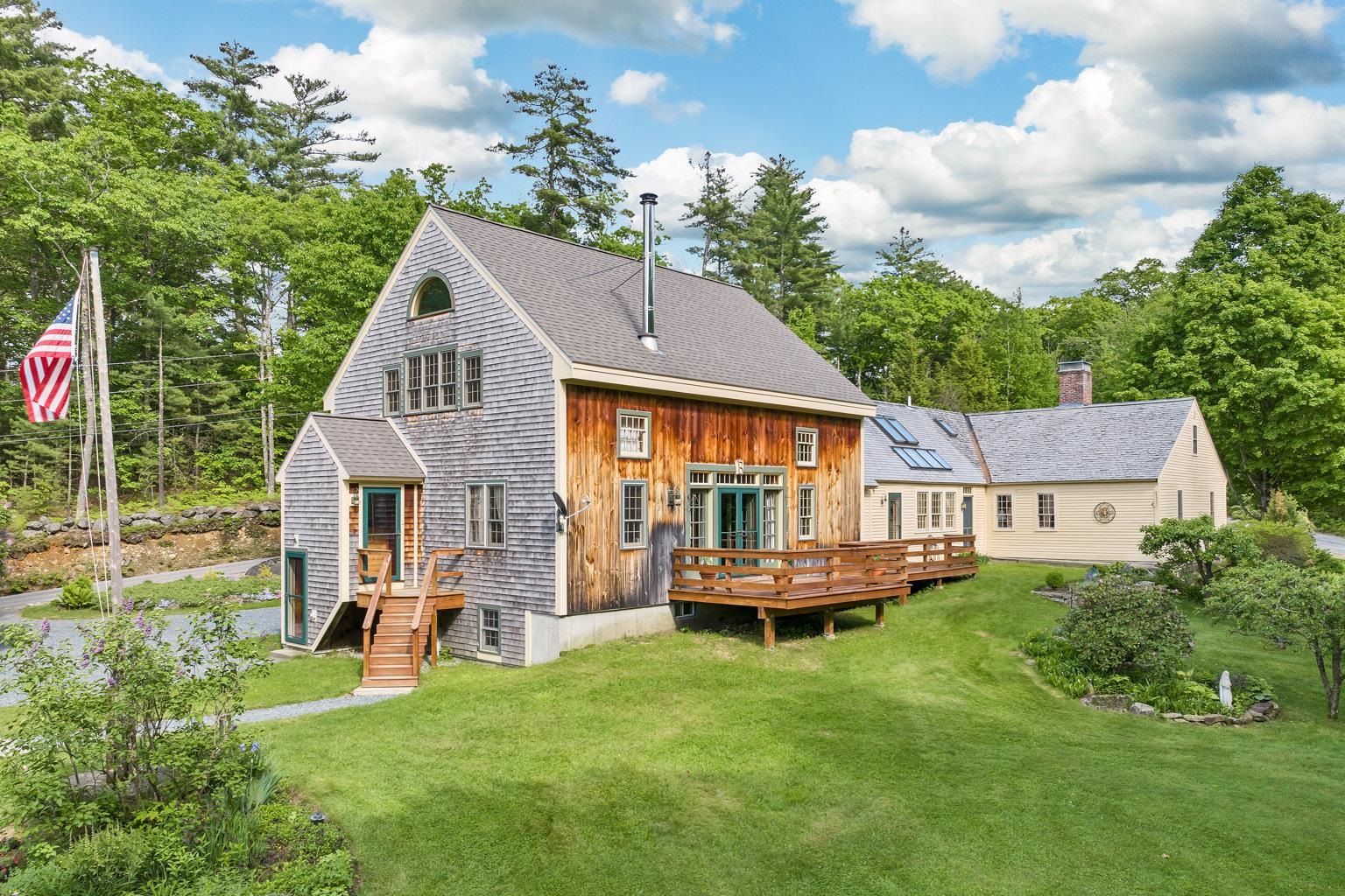 752 Murray Hill Road Hill, NH 03243 - Photo 1 of 40