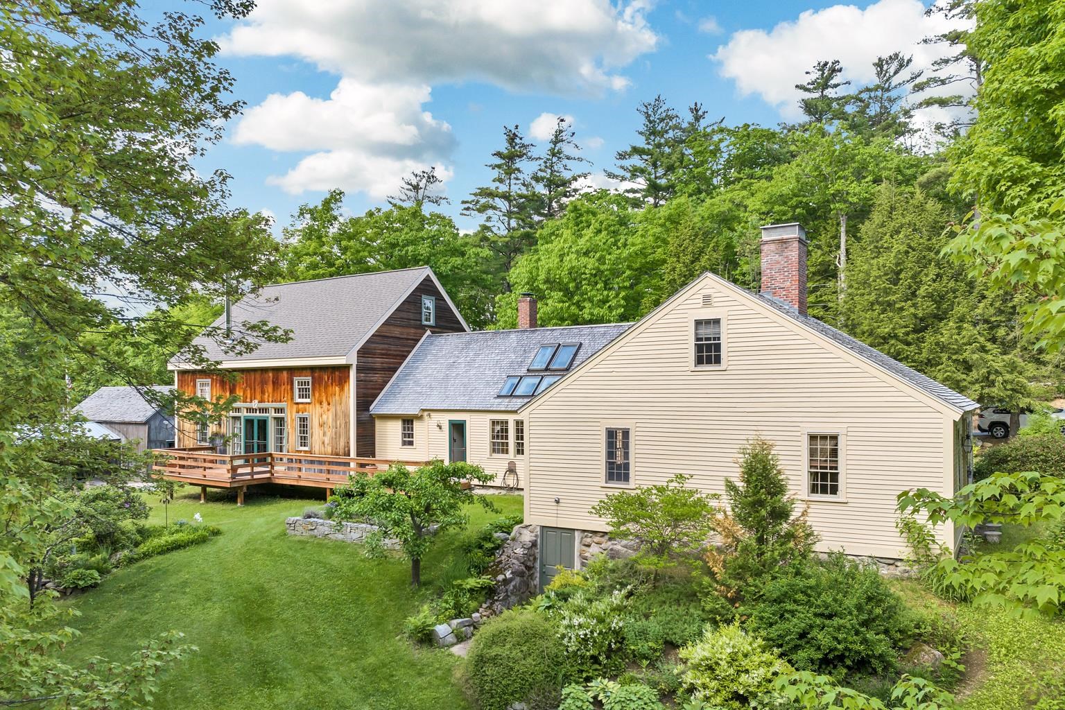 752 Murray Hill Road Hill, NH 03243 - Photo 2 of 40