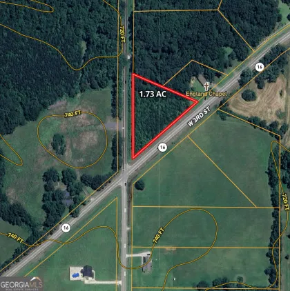 a view of a tennis court