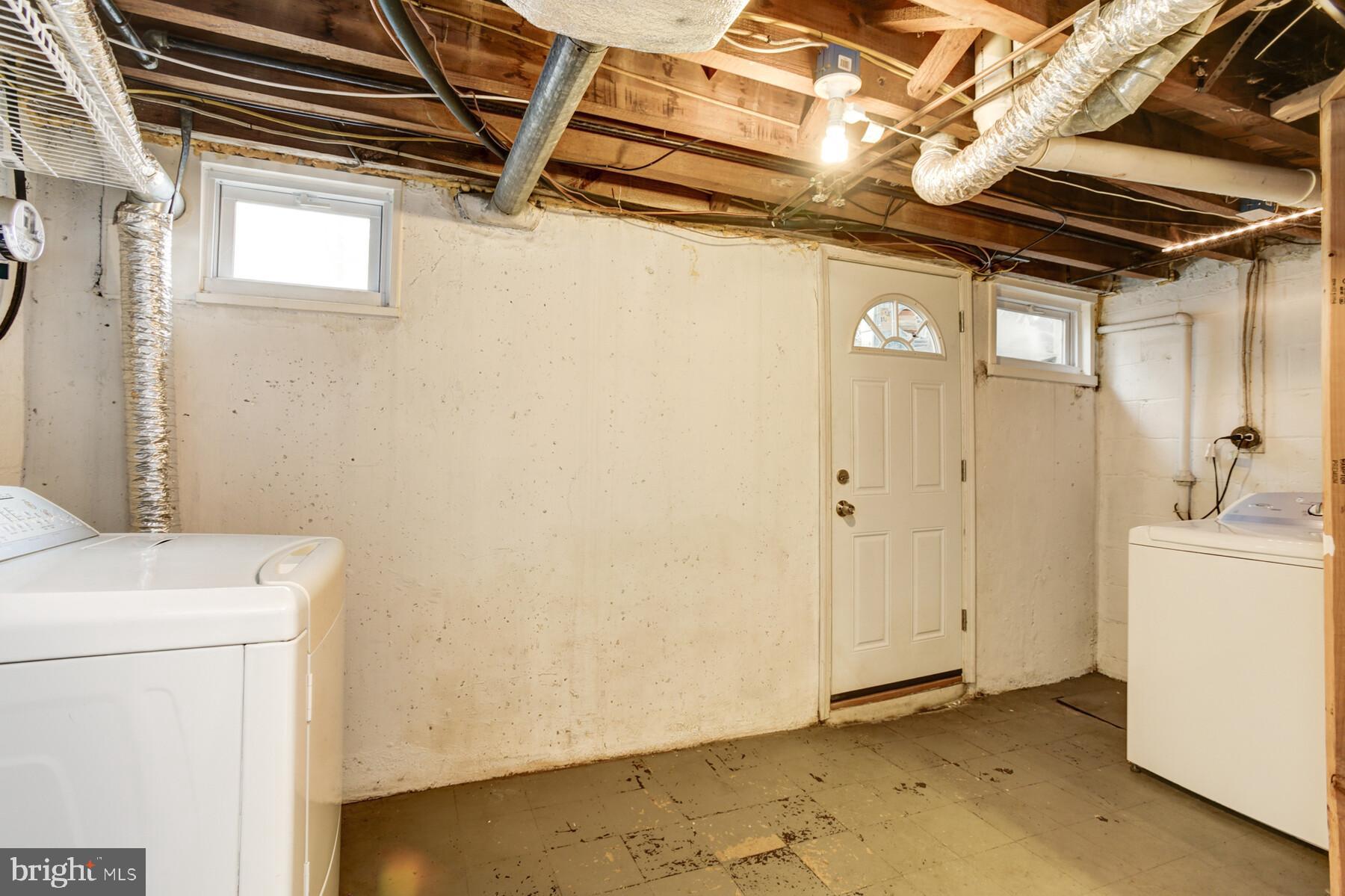 339 Grovethorn Road Baltimore, MD 21220 - Photo 35 of 37 Washer and included!